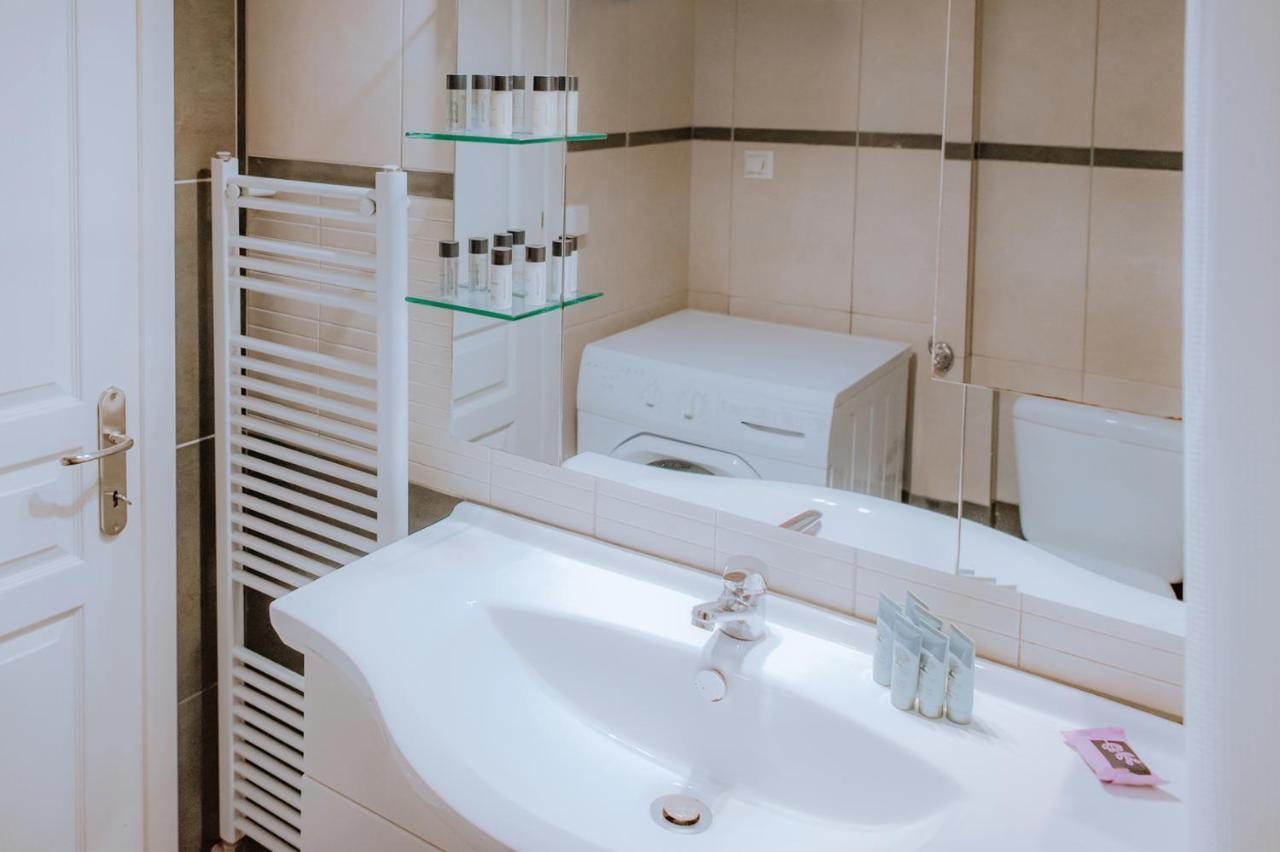 Acropolis Studio Apartment Atenas Exterior foto